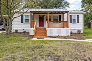 featured image of 207 Delacroix St