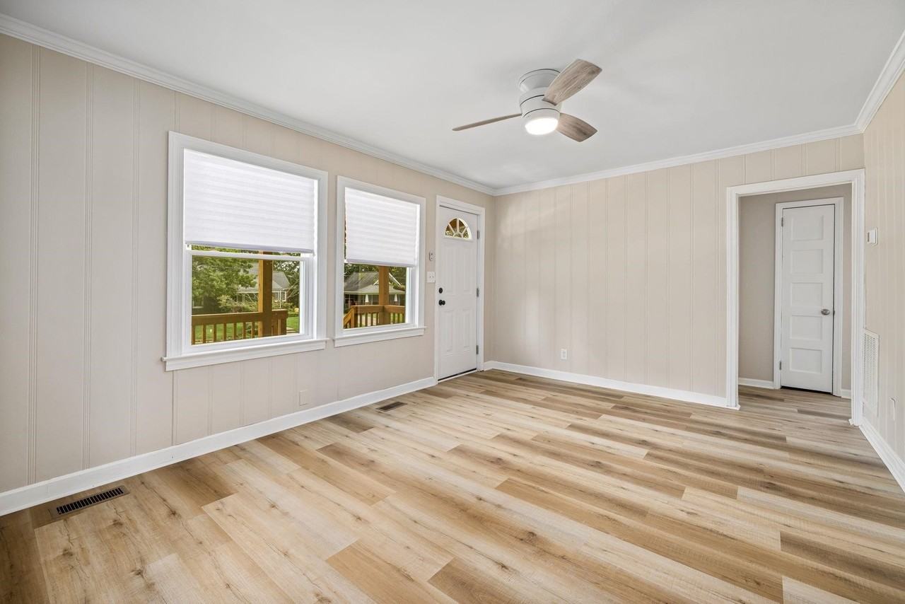 207 Delacroix St - Photo 7 of 30