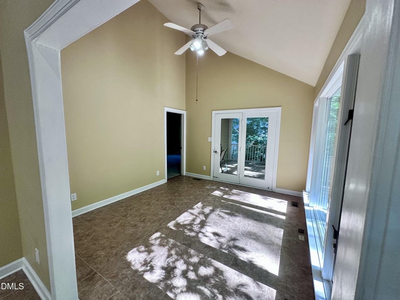 628 Spindlewood - Photo 6 of 26