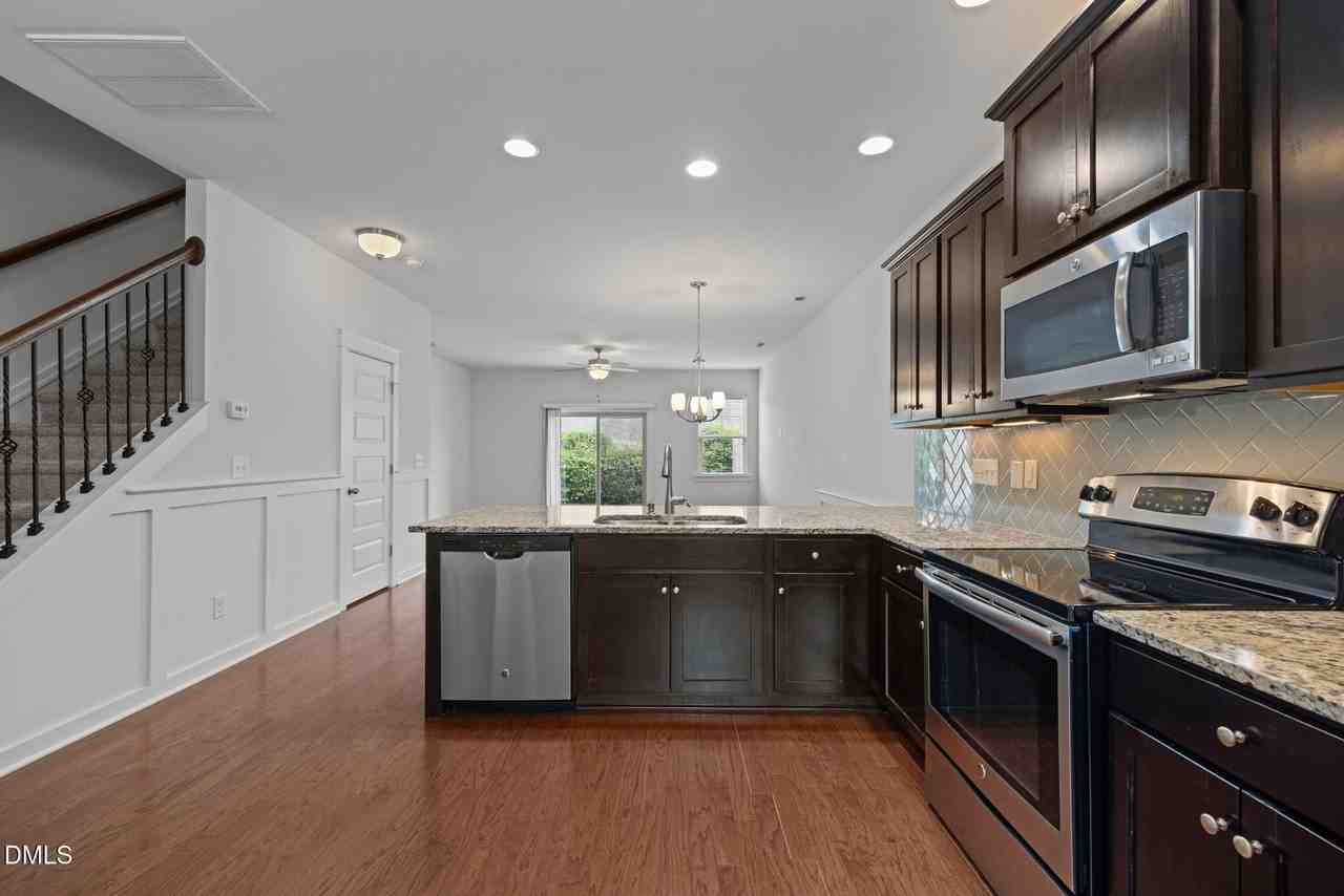 6426 Swatner Dr - Photo 5 of 36