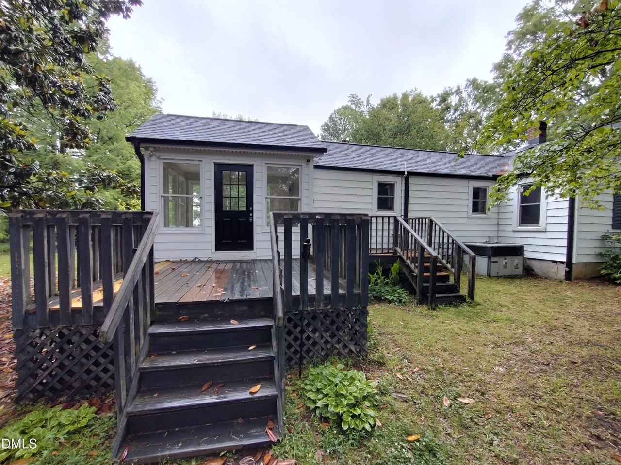 808 Glenco Rd - Photo 4 of 19