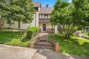 featured image of 217 W Wanola Ave