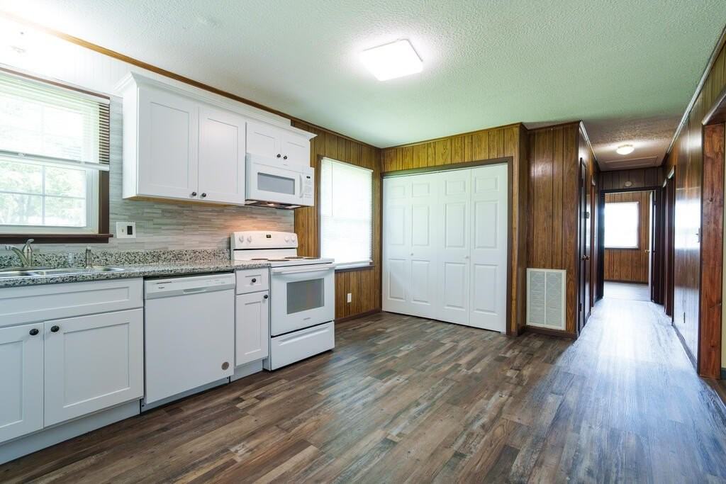 143 Claudene Qualls Ln - Photo 3 of 27