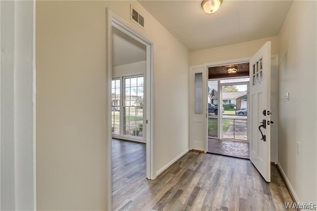 1612 2nd Ave - Photo 6 of 35