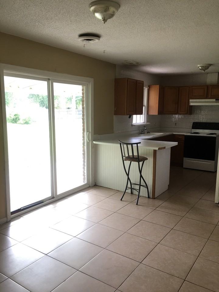 664 Mahoney Rd #664 - Photo 5 of 6