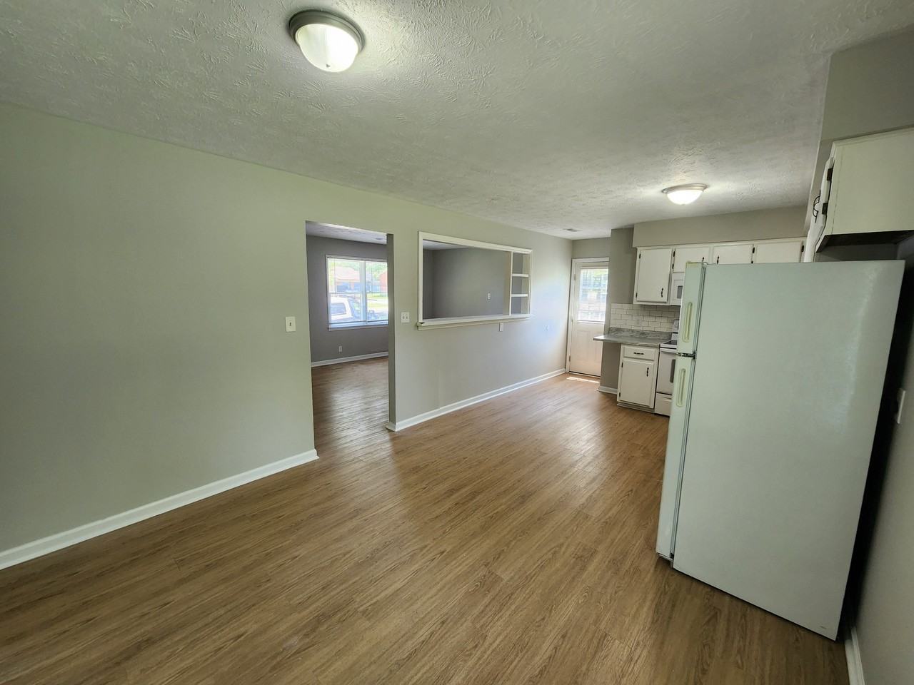 109 Eagle Dr #1 - Photo 6 of 9