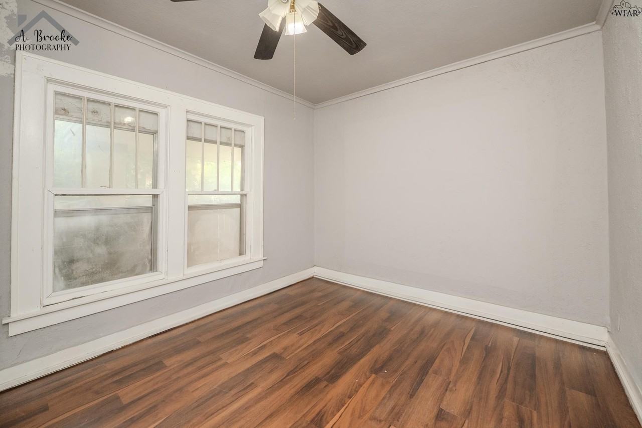 1635 Elizabeth Ave - Photo 5 of 16