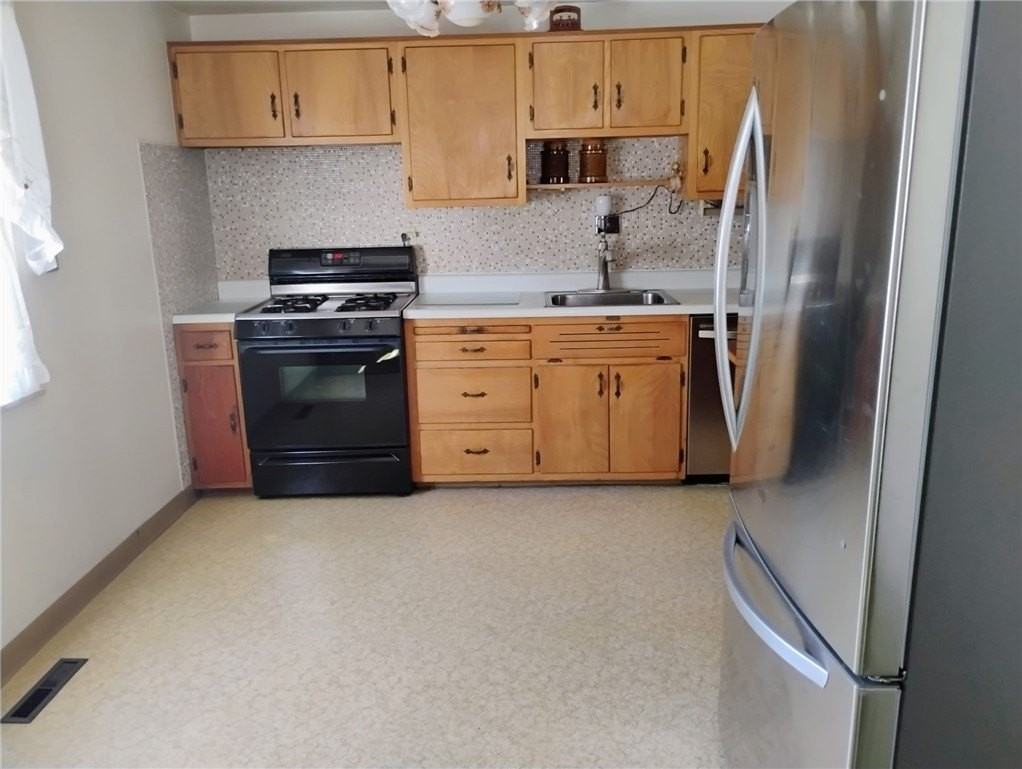 227 Parklane Dr - Photo 6 of 14