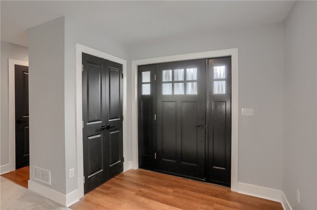 303 Garfield Ave - Photo 3 of 30