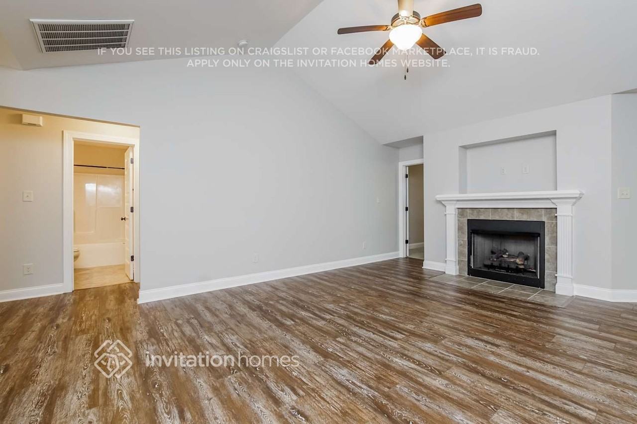 137 Unique Pl - Photo 3 of 17