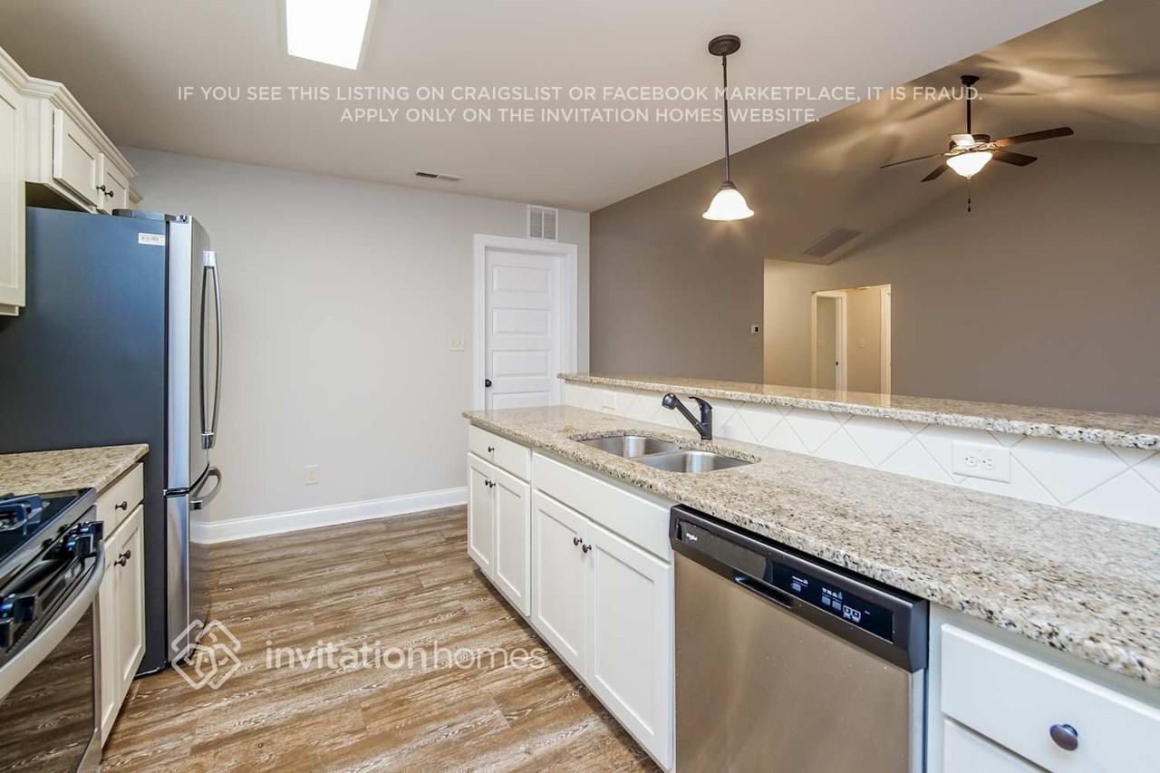 137 Unique Pl - Photo 6 of 17