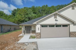 featured image of 824 El Dorado Dr #824