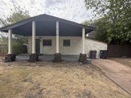 featured image of 512 Nw Glendale Dr #1