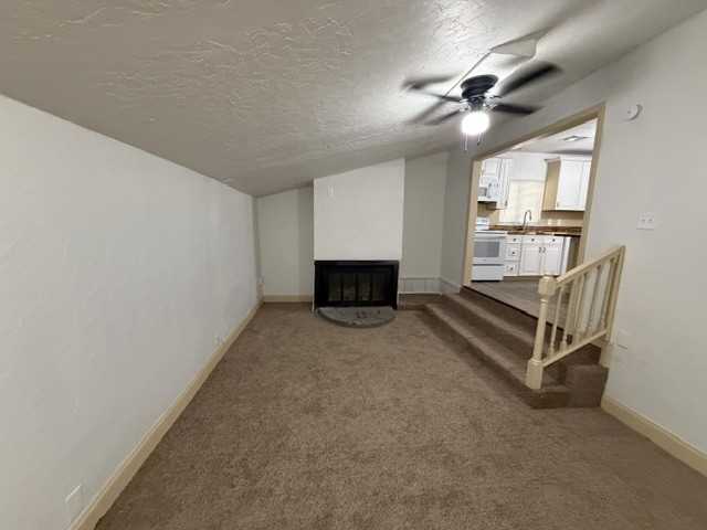 512 Nw Glendale Dr #1 - Photo 4 of 10