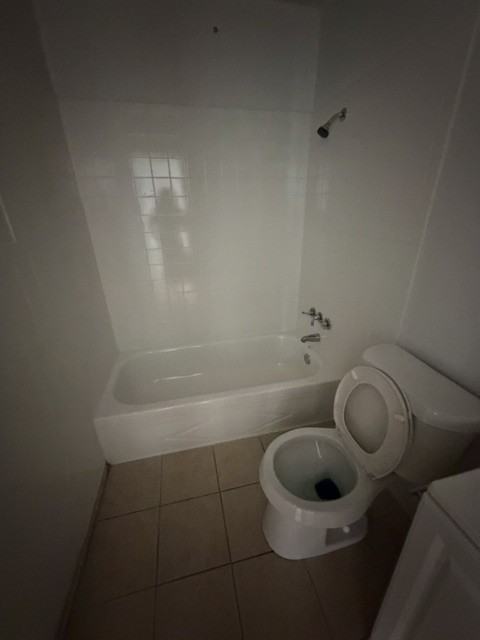 1749 Sw 12th St #1 - Photo 7 of 10