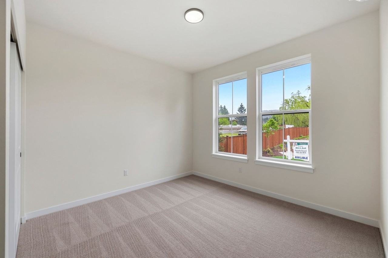 745 Prospector Pl - Photo 3 of 24