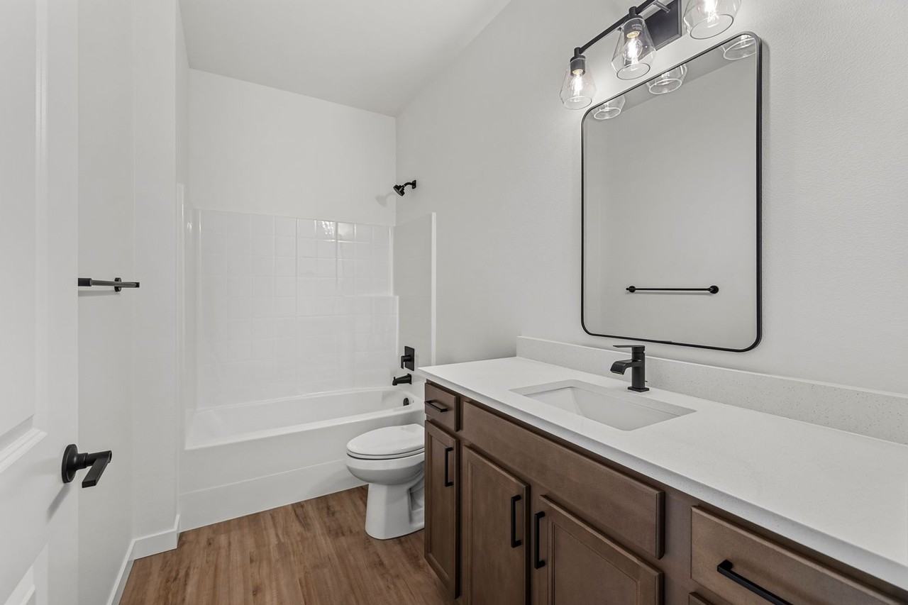 745 Prospector Pl - Photo 4 of 24