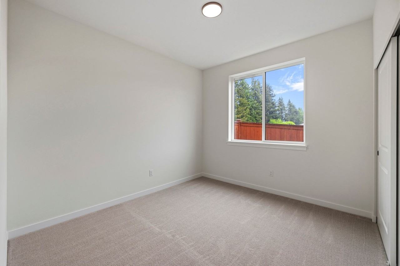 745 Prospector Pl - Photo 5 of 24