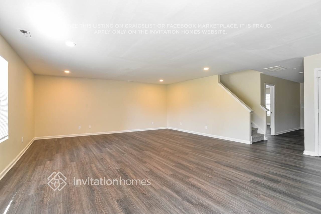 9427 Bayview Pkwy - Photo 4 of 18