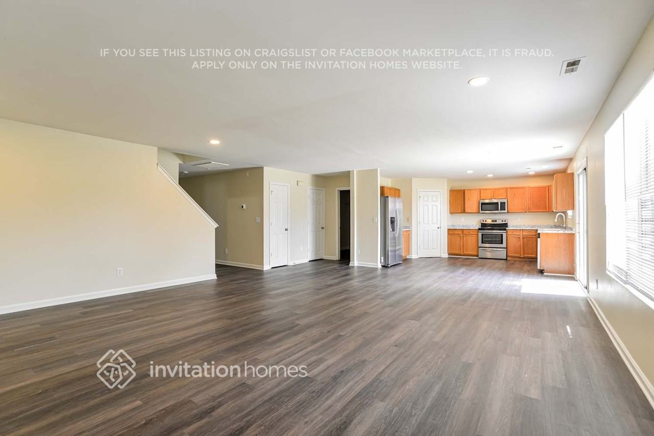 9427 Bayview Pkwy - Photo 5 of 18