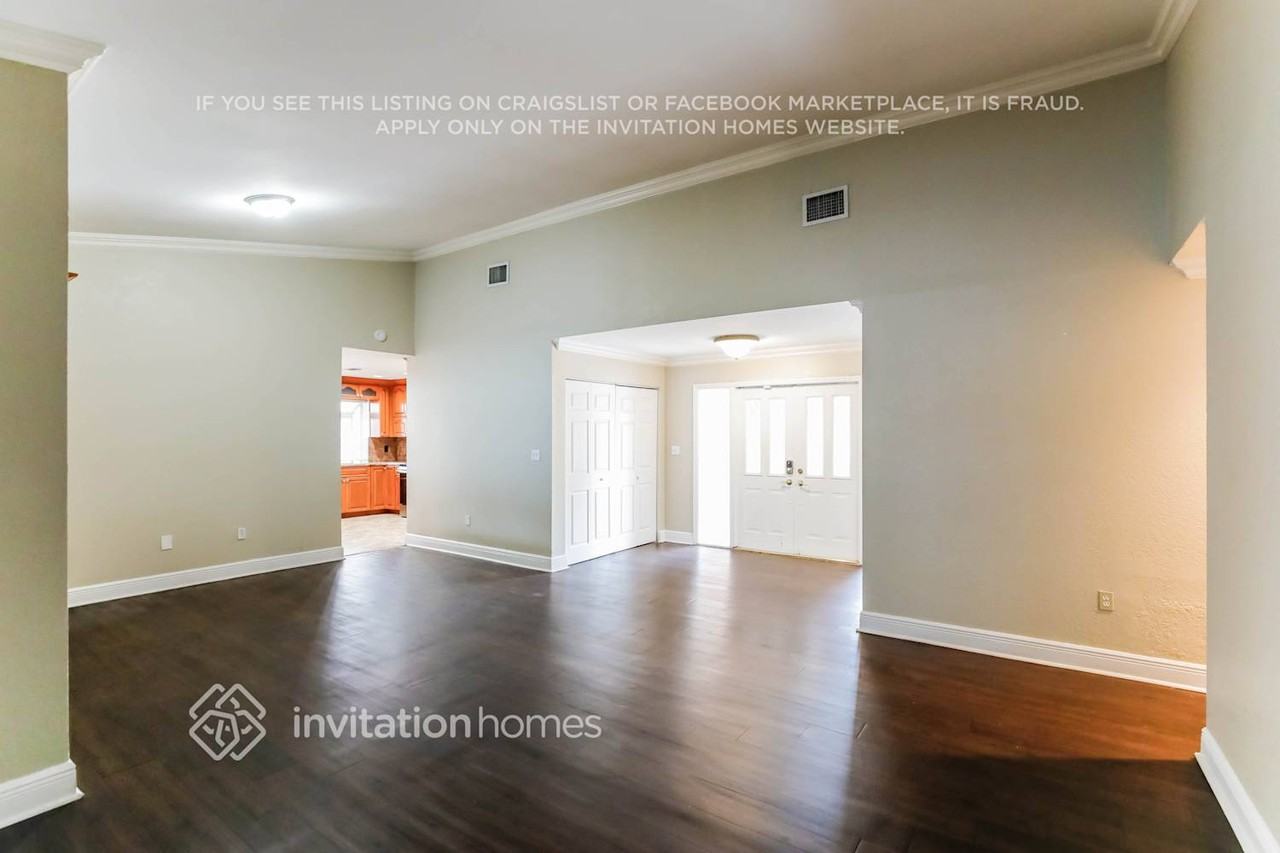 9811 Sw 13th Ct - Photo 6 of 17