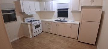featured image of 1000 W Locust St