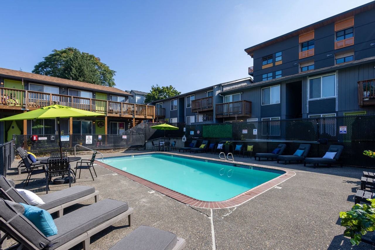 Moreland Place Apartments - Photo 6 of 25
