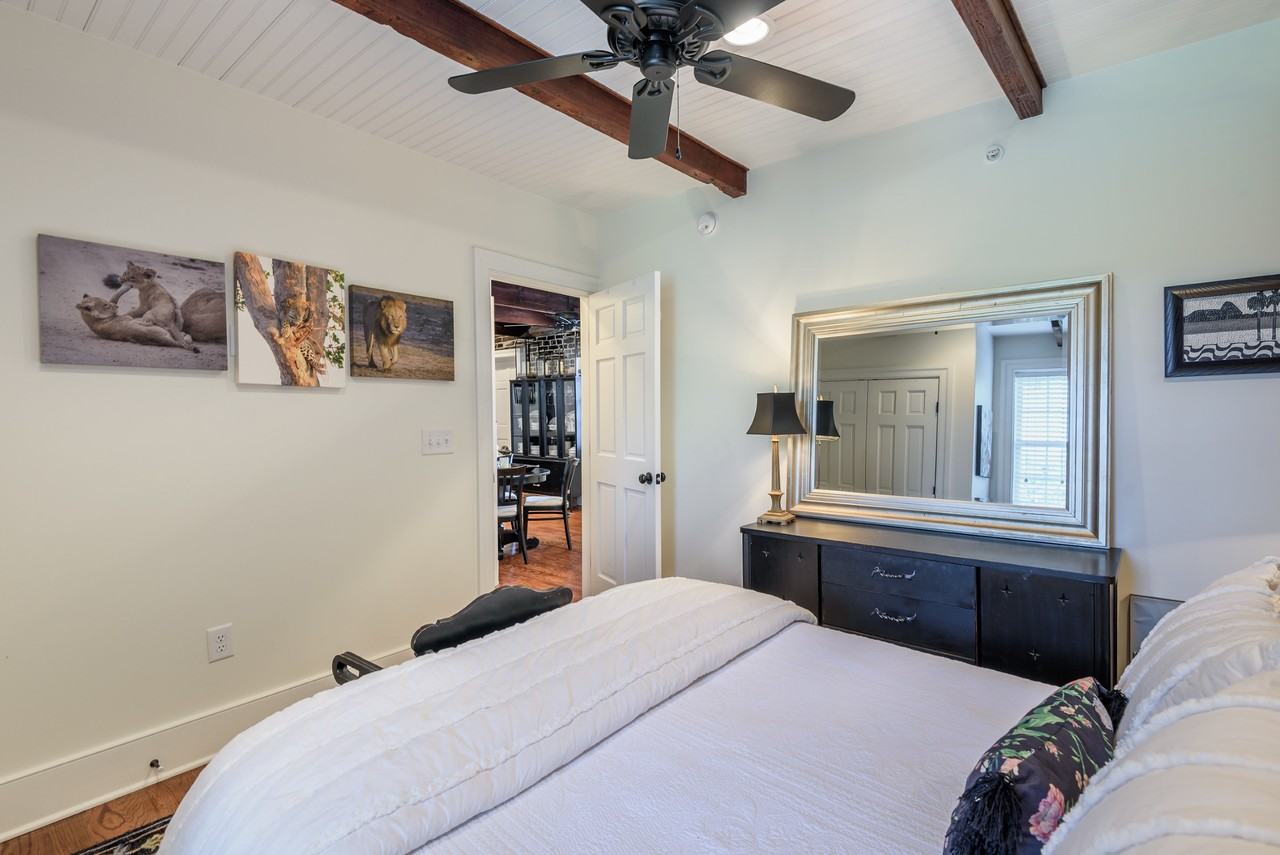 46 Queen St #B - Photo 5 of 22