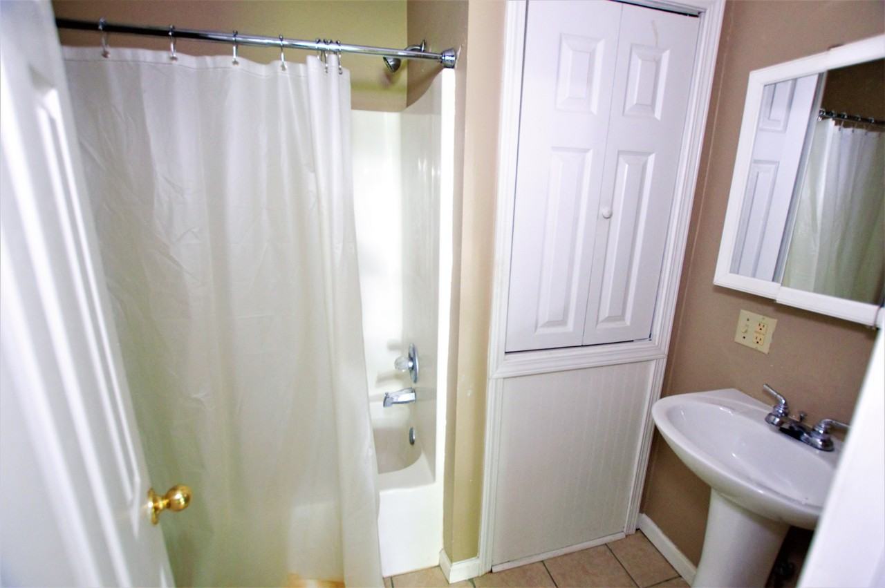 455 Shelby St #C - Photo 6 of 7