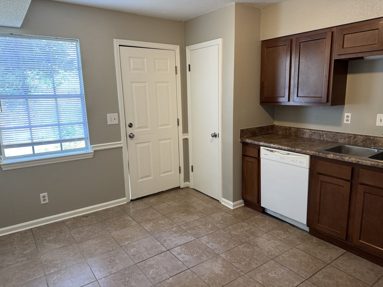 748 Marley Way #748 - Photo 4 of 11