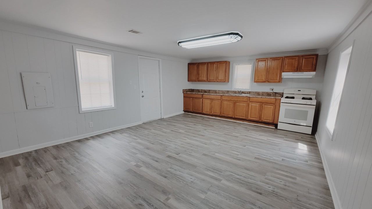 159 Aldrich St Se - Photo 3 of 15