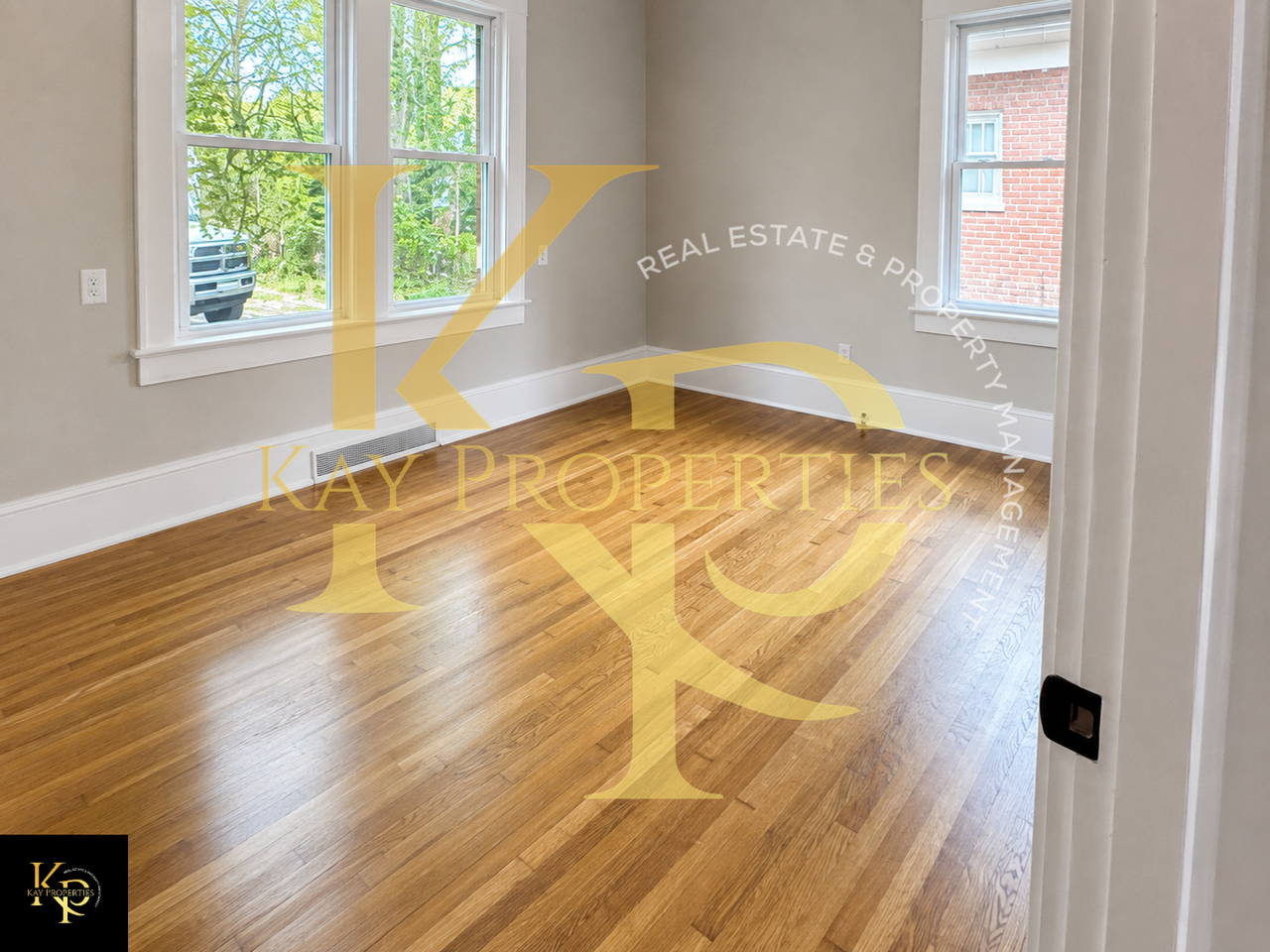 817 Marigold St - Photo 5 of 16