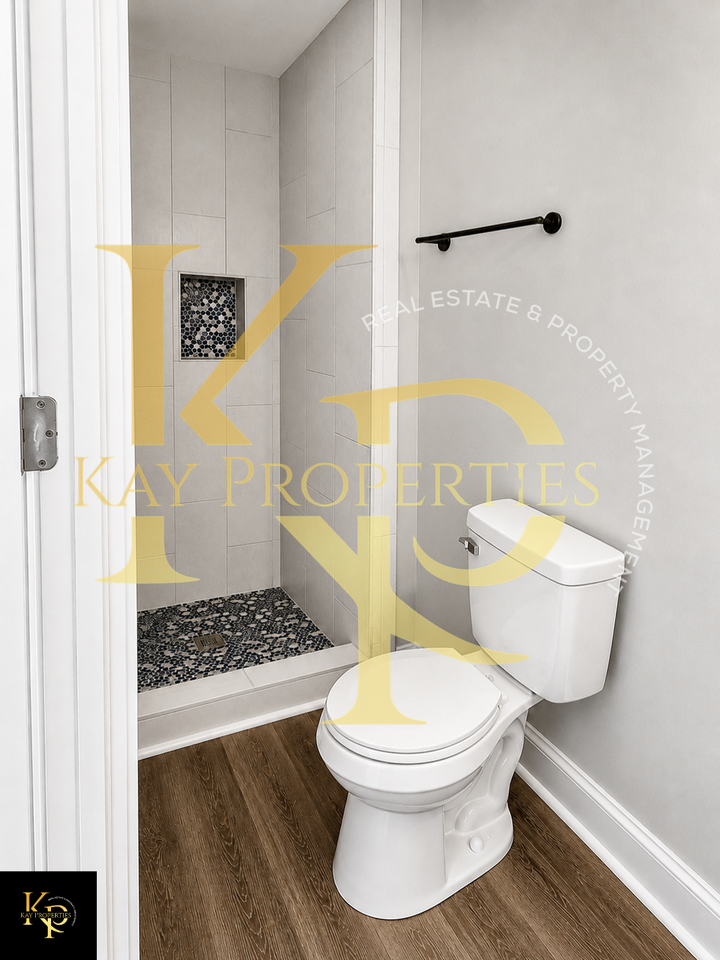 817 Marigold St - Photo 7 of 16
