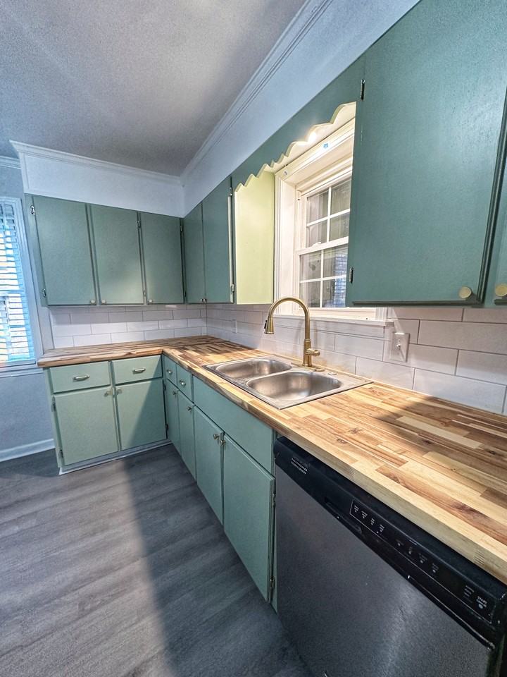 34 S Main St - Photo 5 of 18