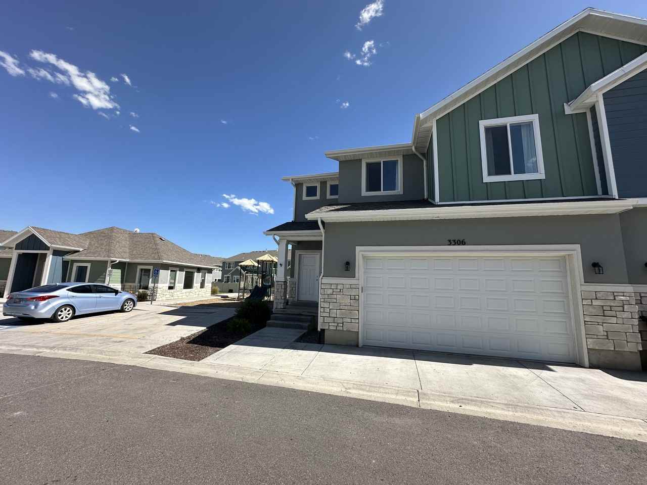 3306 N Gallio Ave - Photo 4 of 38