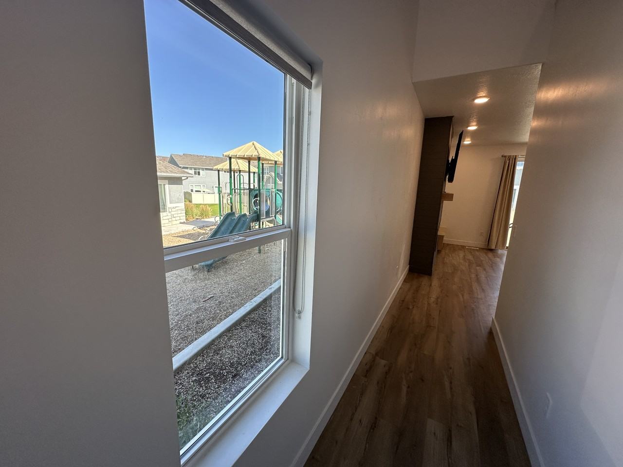 3306 N Gallio Ave - Photo 6 of 38