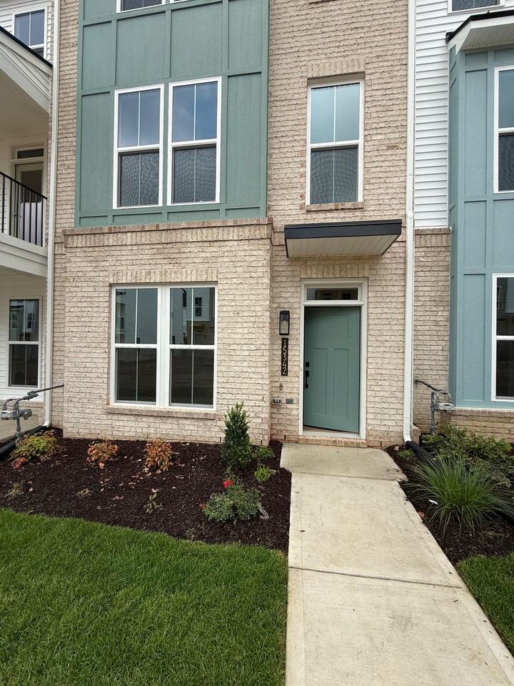 15342 Oasis Sun Aly #1