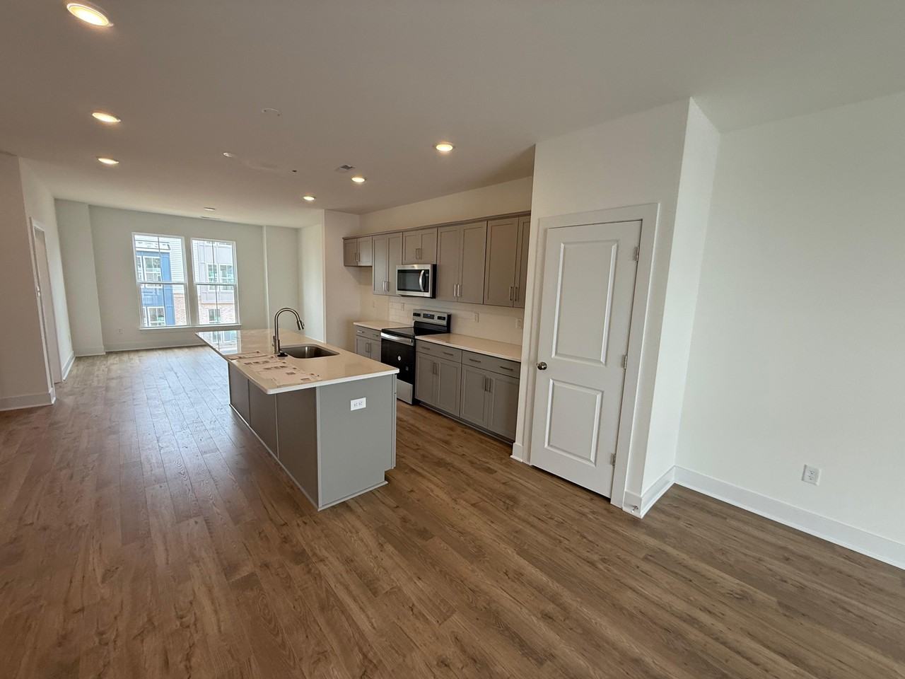 15342 Oasis Sun Aly #1 - Photo 4 of 19