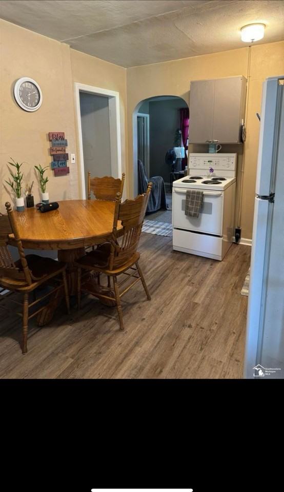 122 W Lagrange St #6 - Photo 5 of 7