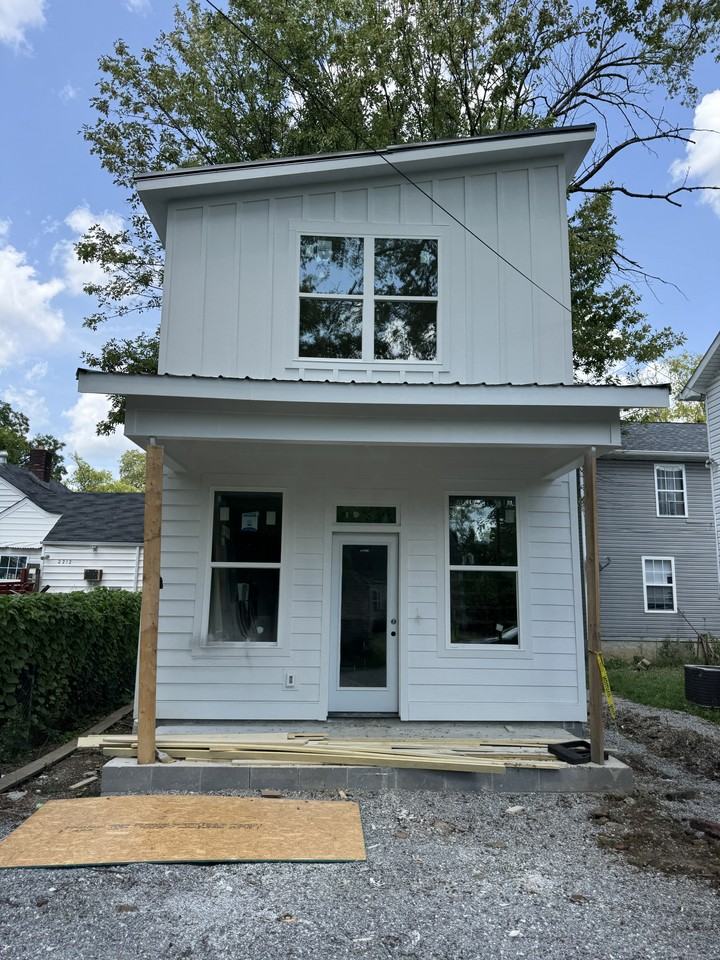 505 S Lyerly St - Photo 2 of 10