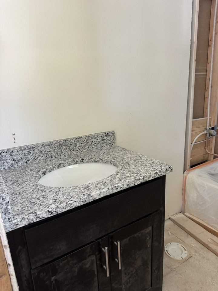 505 S Lyerly St - Photo 7 of 10