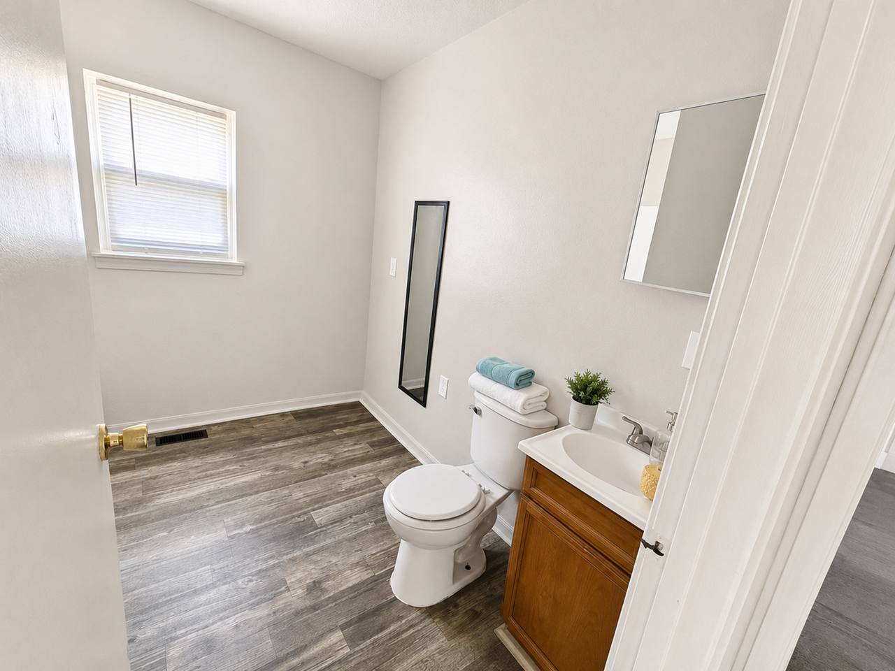 2615 Collier St - Photo 5 of 10