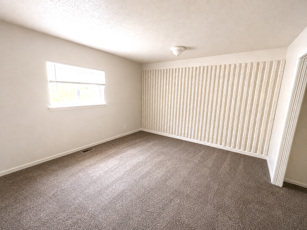 2615 Collier St - Photo 7 of 10