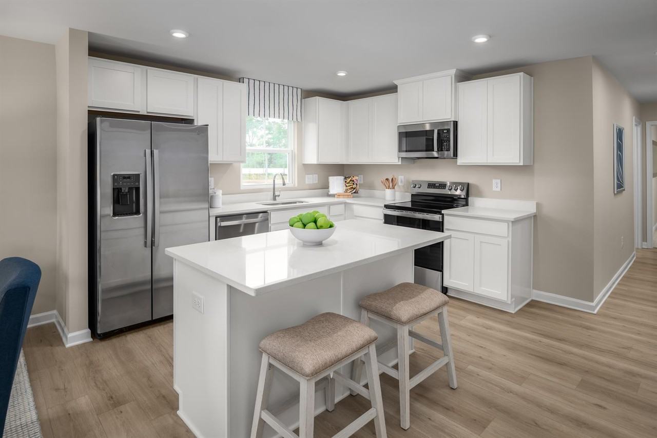 4053 Walmsley Blvd #B - Photo 2 of 4