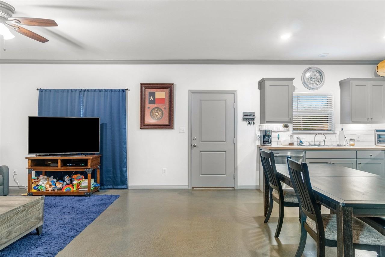 4074 Country Mdws #13 - Photo 6 of 10
