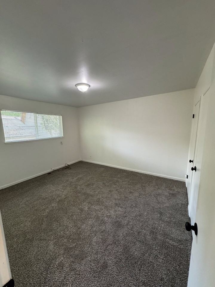 3760 S St #2 - Photo 4 of 11