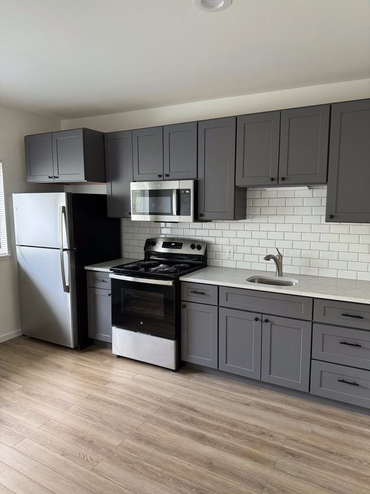 3760 S St #2 - Photo 5 of 11