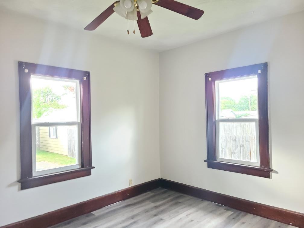 625 S 22nd St - Photo 4 of 5