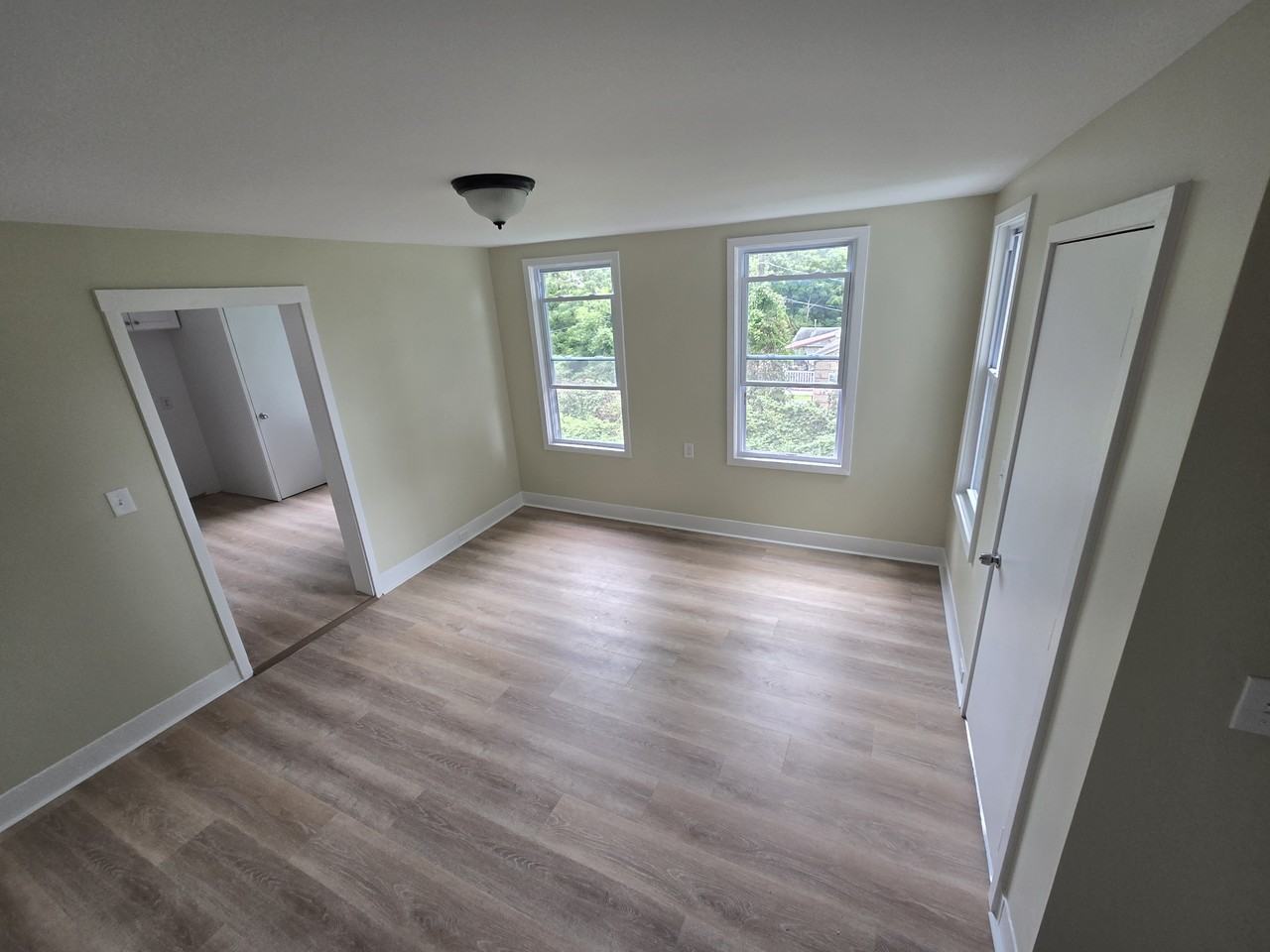 27 Mansfield St #2 - Photo 5 of 12