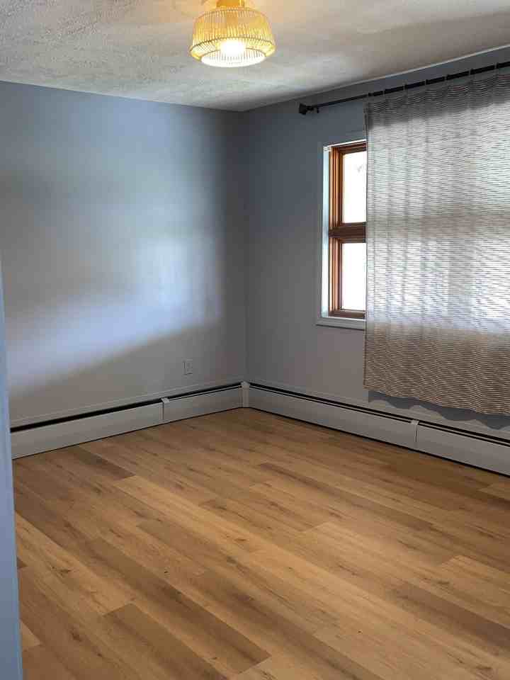 184 W Ridge St - Photo 5 of 29